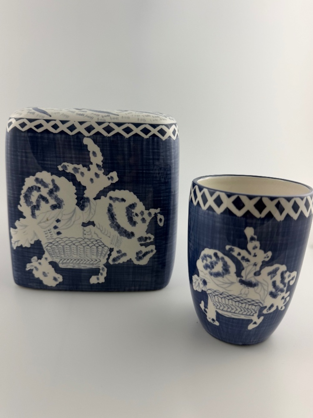 BLUE & WHITE Tissue Box Holder and Bathroom Cup Ceramic Set